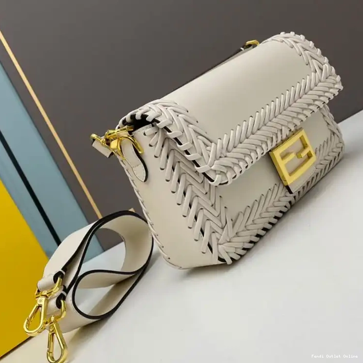 Cheap White Bag Medium Stitching Fendi In Leather Baguette 0621